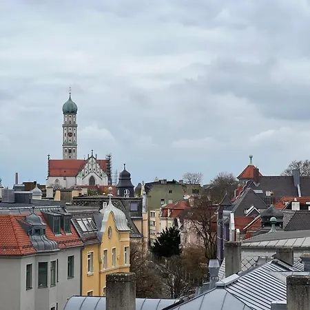 Trulyaugsburg — Spacious, Modern & Bright Apartment